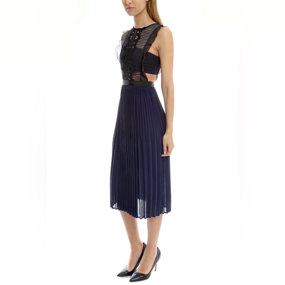 Sleeveless Navy Pleated Midi Dress with Lace Bodice